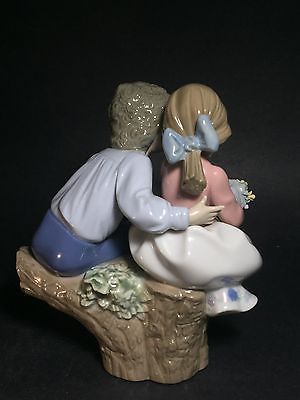 新作登場お得LLADRO　リヤドロ　5701　JUST A LITTLE KISS　置物　美品 リヤドロ