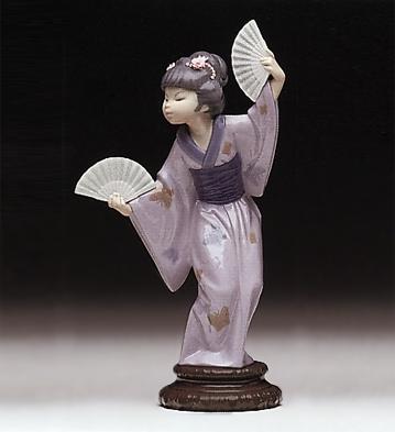 Retired Lladro Japanese Girl With Fan Figurine